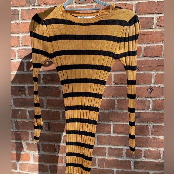 Zara Striped Long Sleeve Dress - Picture 2 of 4